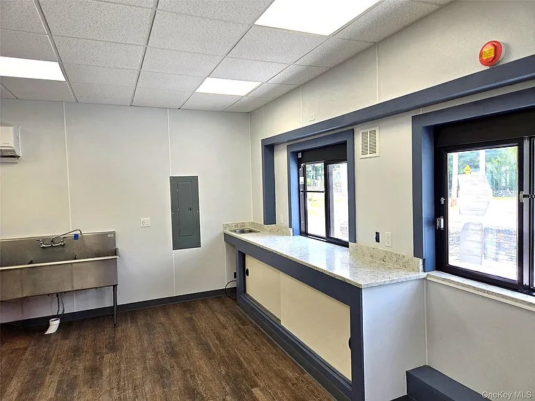 815 Violet Ave — Photo 14