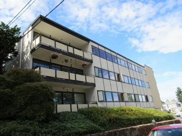 Illiad, 215 10th Ave SE #25, Olympia, WA 98501