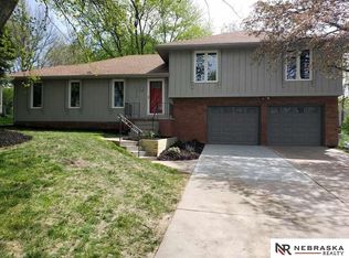 1525 S 143rd St, Omaha, NE 68144