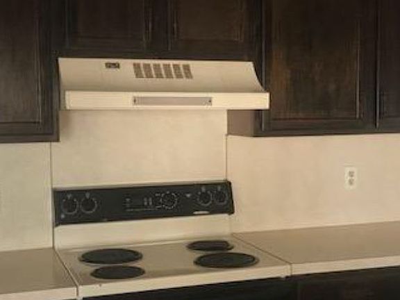 4C686916-5B04-41A8-8D1D-C47383DFD75E