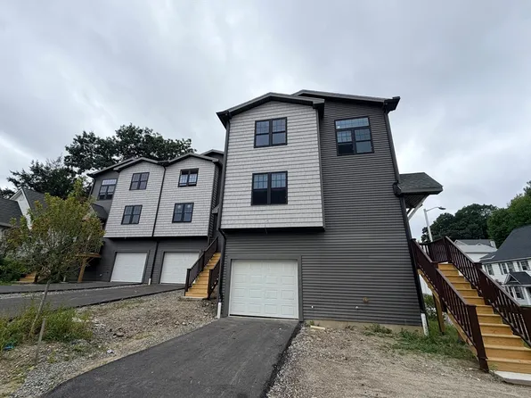 630 Grafton St, Worcester, MA 01604