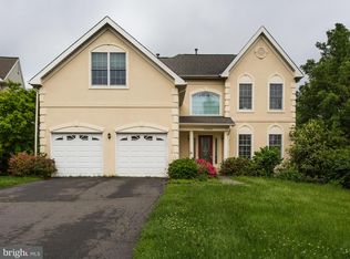 10800 Crippen Vale Ct, Reston, VA 20194