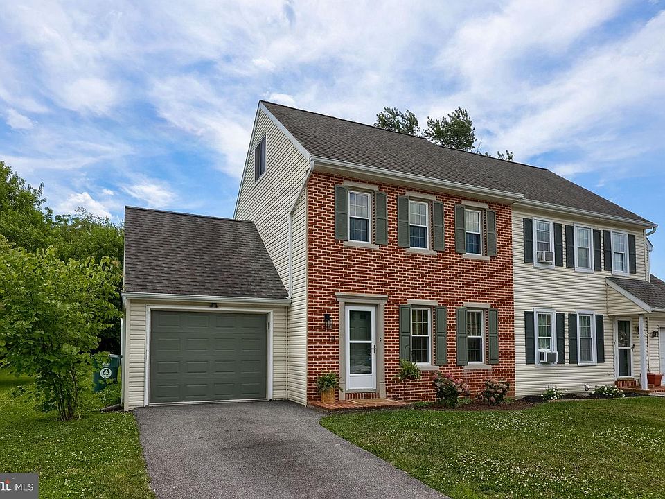 1st image of 14 Hemlock Ln