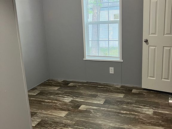 5th image of 3323 Iowa St Lot 337