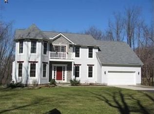 2528 Wright Rd, Akron, OH 44320