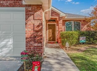 2113 Woodhaven Dr, Little Elm, TX 75068