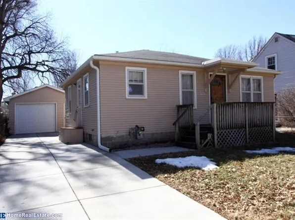 3615 W St, Lincoln, NE 68503