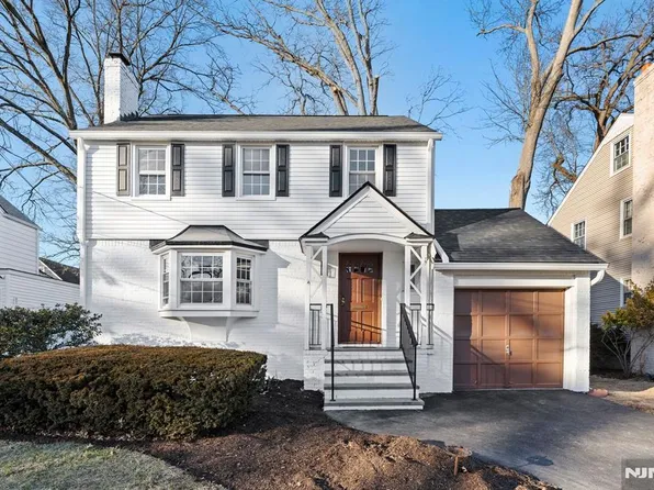 317 Windsor Rd, Englewood, NJ 07631