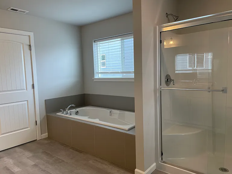 7170 SE Sarah Dr — Photo 25