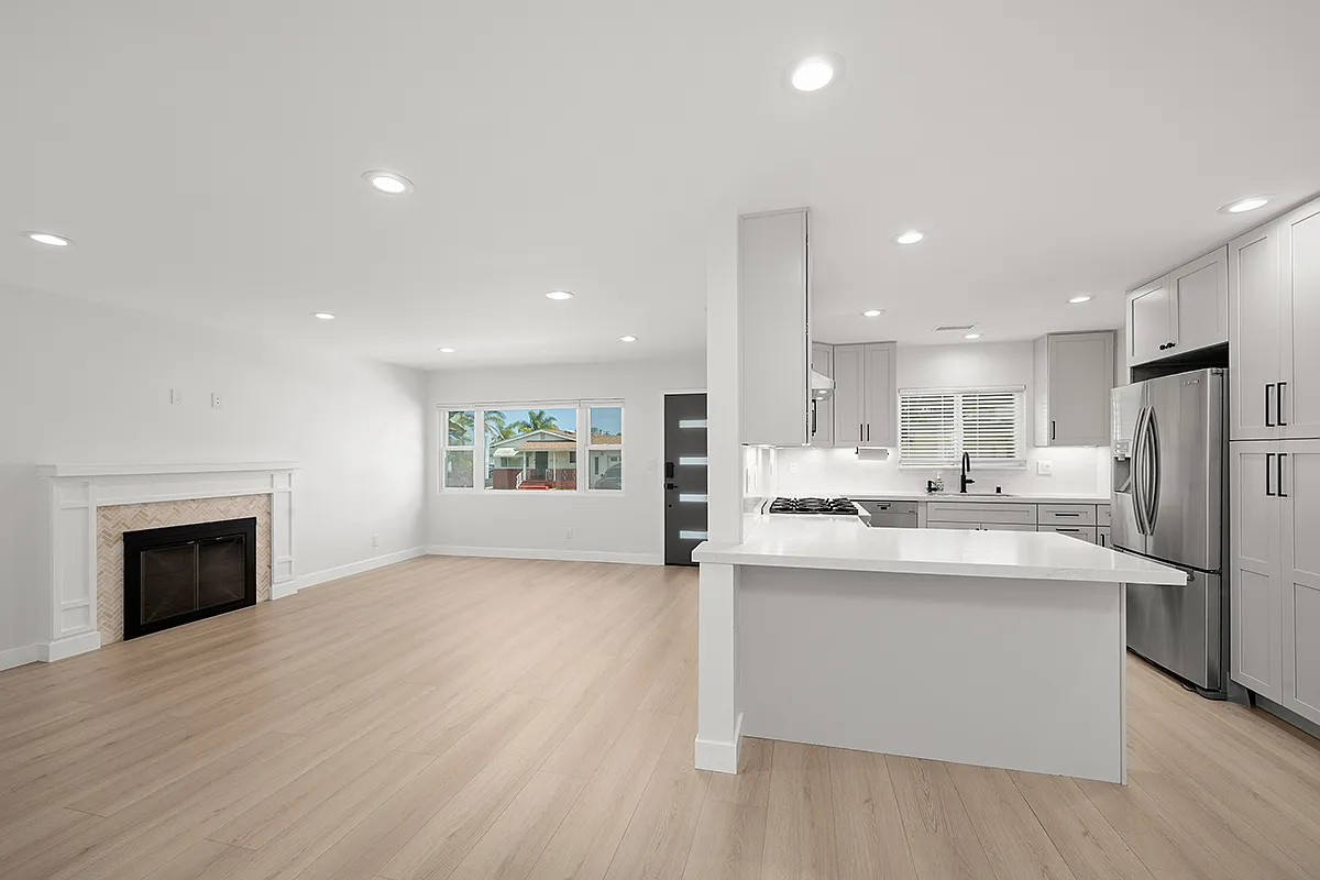 4 bed, 1756 sqft, $6,150 — Photo 3