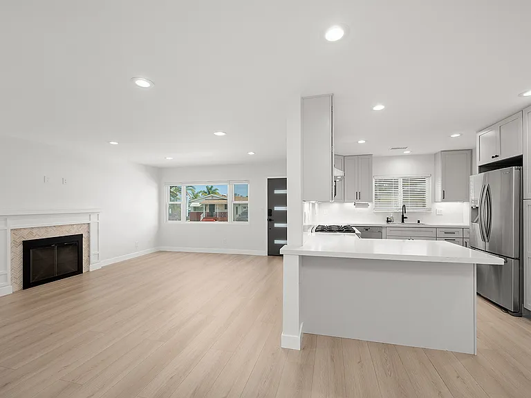 4211 Appleton St — Photo 3