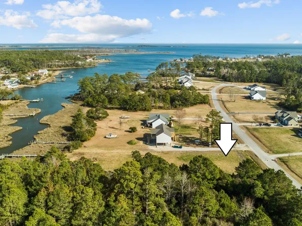 105 Middens Creek Drive, Smyrna, NC 28579
