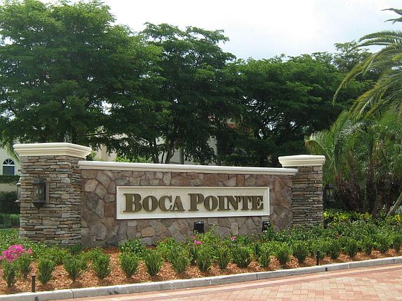 A Boca Pointe Community