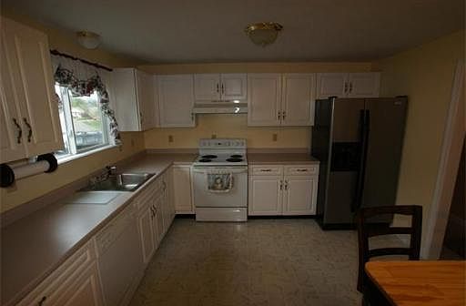 4th image of 114 Crystal Water Dr