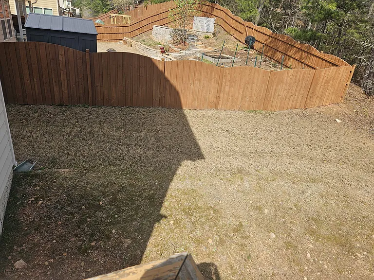 backyard - common fence to neibor