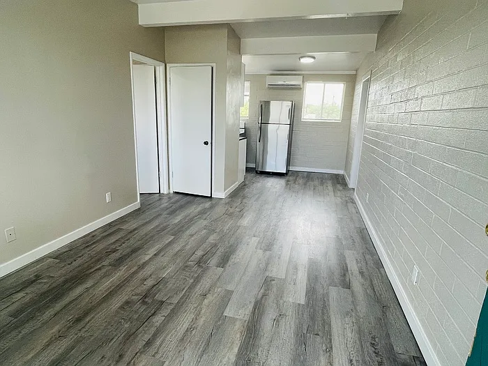 1021 E Spring St #1021 — Photo 15