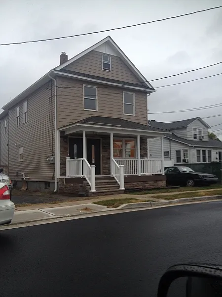 119 N 8th Ave photo 1