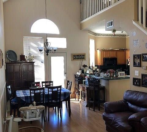4th image of 3809 Sycamore Ln