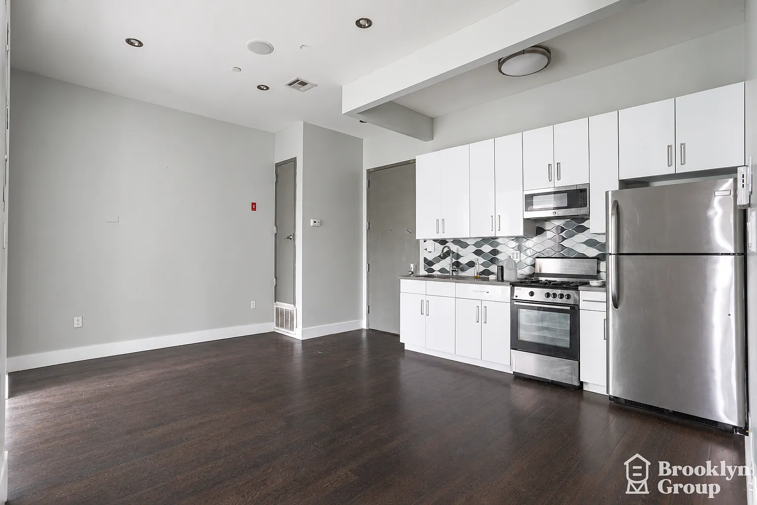 129 Park Avenue — Photo 1