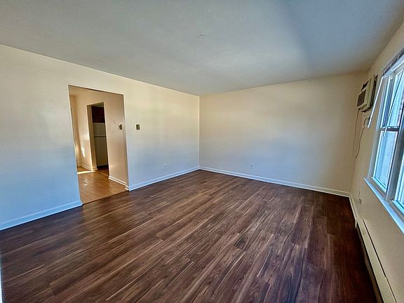 2nd image of 190 Macey Ave #12