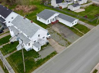 33 Inverness St, Cape Breton, NS B1P 0E2