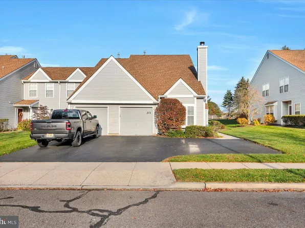 272 Birch Hollow Dr, Bordentown, NJ 08505