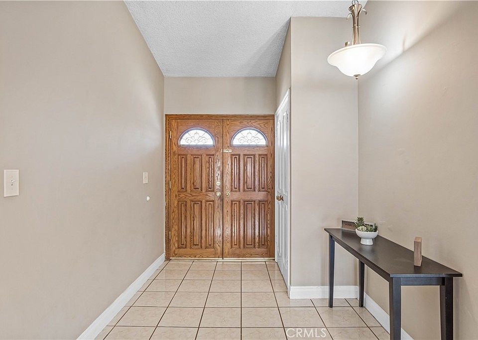 1st image of 10145 Genesta Ave