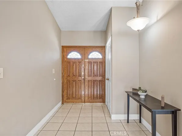 10145 Genesta Ave, Northridge, CA 91325