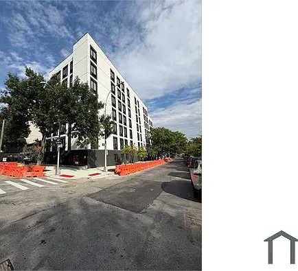 3 bed, $3,373 — Photo 4