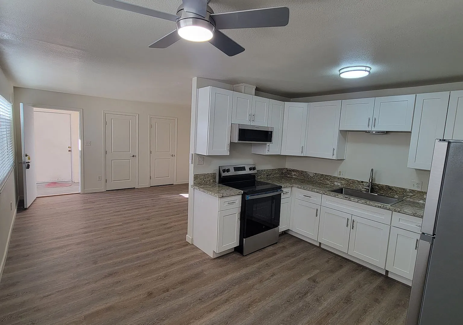 2005 Coffee Road, Modesto, Calif. — Photo 2