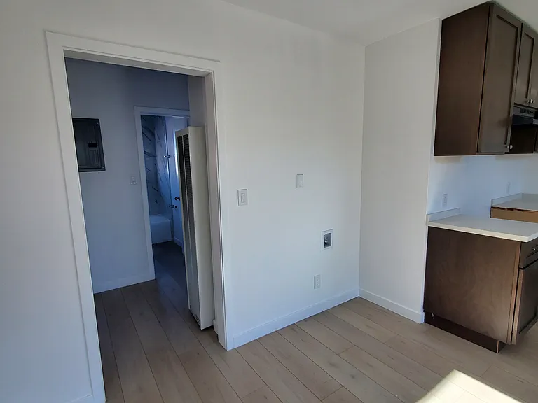 7119 Mountain View Ave #E — Photo 44
