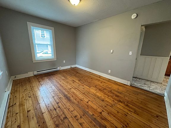 5th image of 65A Market St #1