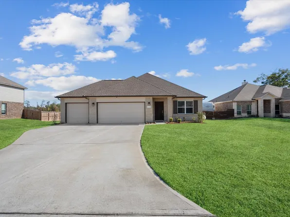 12340 N Chestnut Hills Drive, Conroe, TX 77303