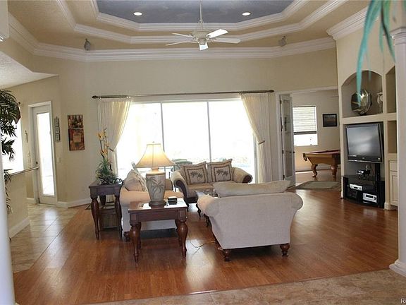 5th image of 15 Woodlee Ct S