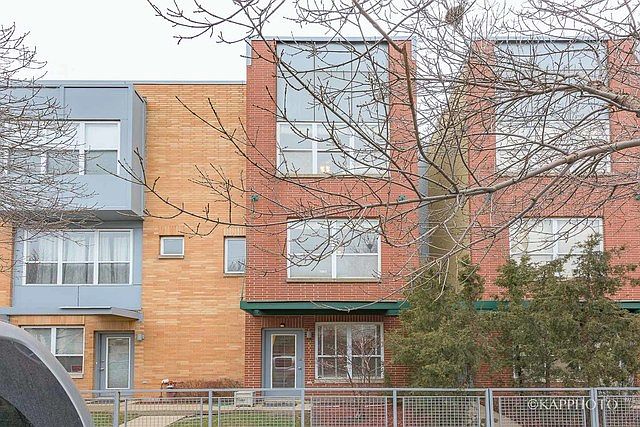 1st image of 3504 W Belmont Ave