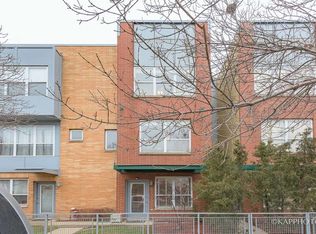3504 W Belmont Ave, Chicago, IL 60618