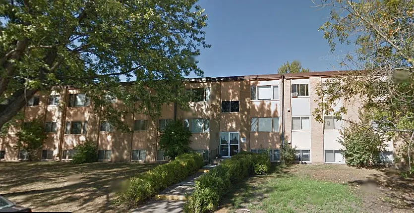 1701 Kenwood Ave — Photo 1