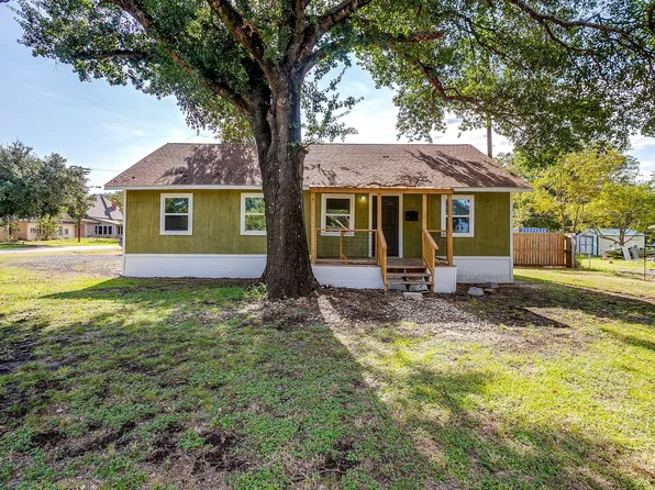 501 NE 4th St, Hubbard, TX 76648