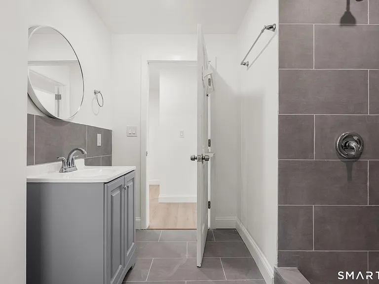 64 Soundview Ave #2 — Photo 8