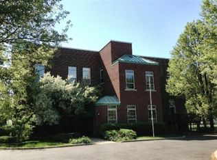 945 5th St #205, Chesterton, IN 46304