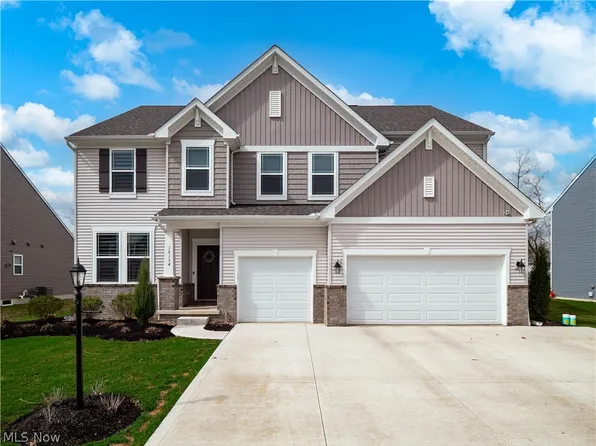 10134 Rosalee Ln, Strongsville, OH 44136