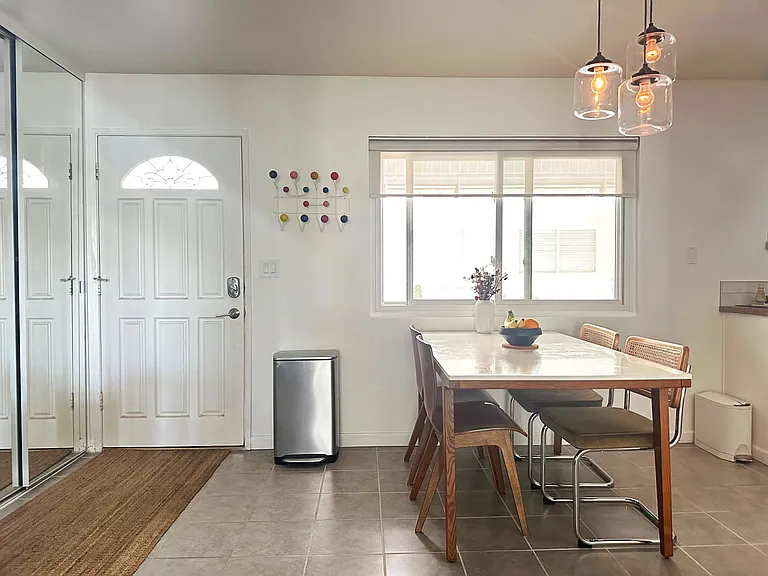 Entry door / Dining Area