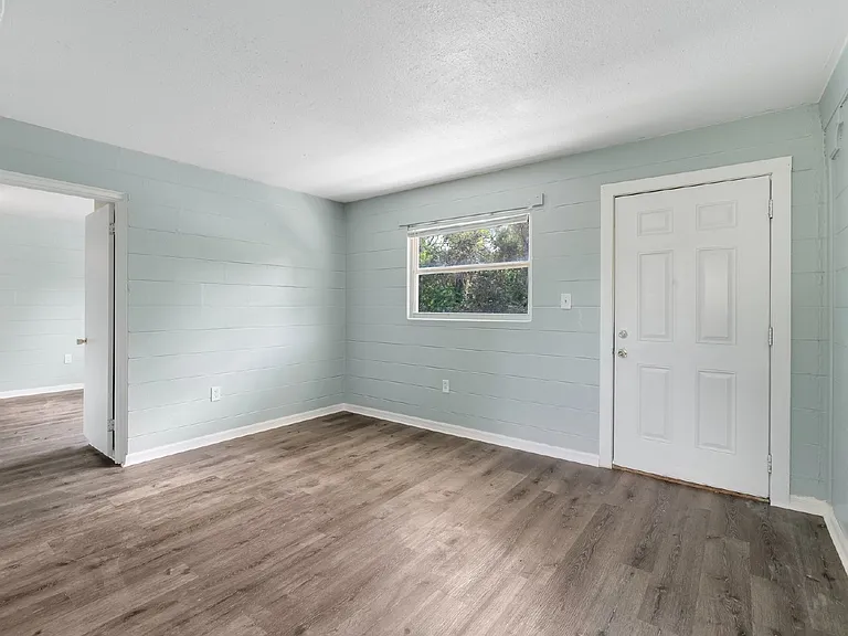 1404 S Deleon Ave #1 — Photo 6