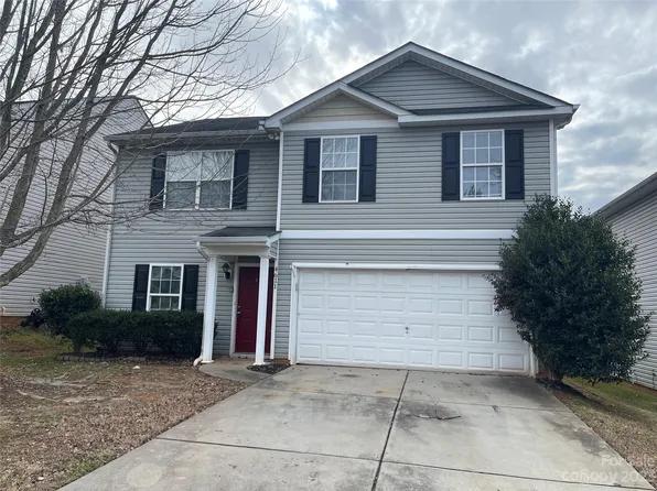 4611 Christenbury Hills Ln, Charlotte, NC 28269