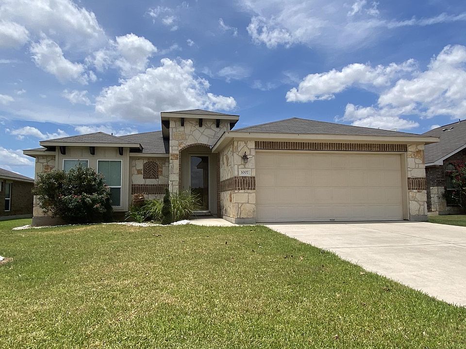 1st image of 1007 Blackman Ct