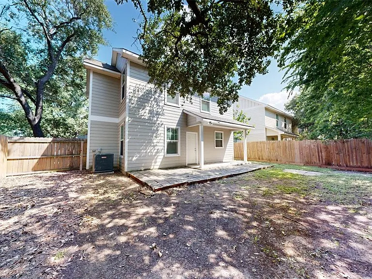 205A Sterling St — Photo 36