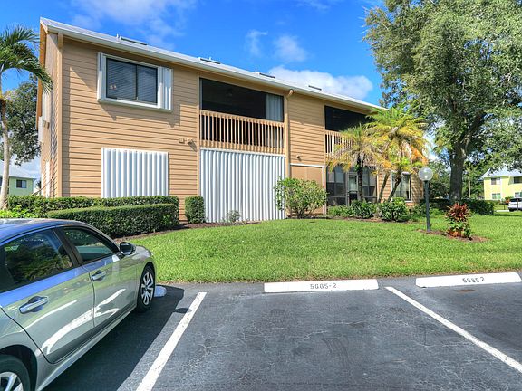 3rd image of 5685 MARINA Drive #4