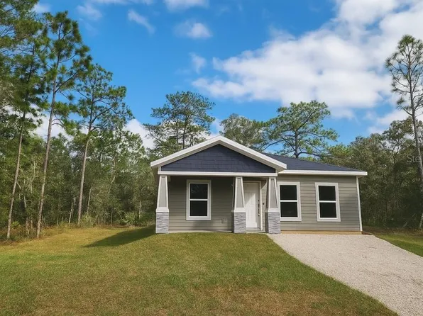 18082 Parakeet Rd, Weeki Wachee, FL 34614