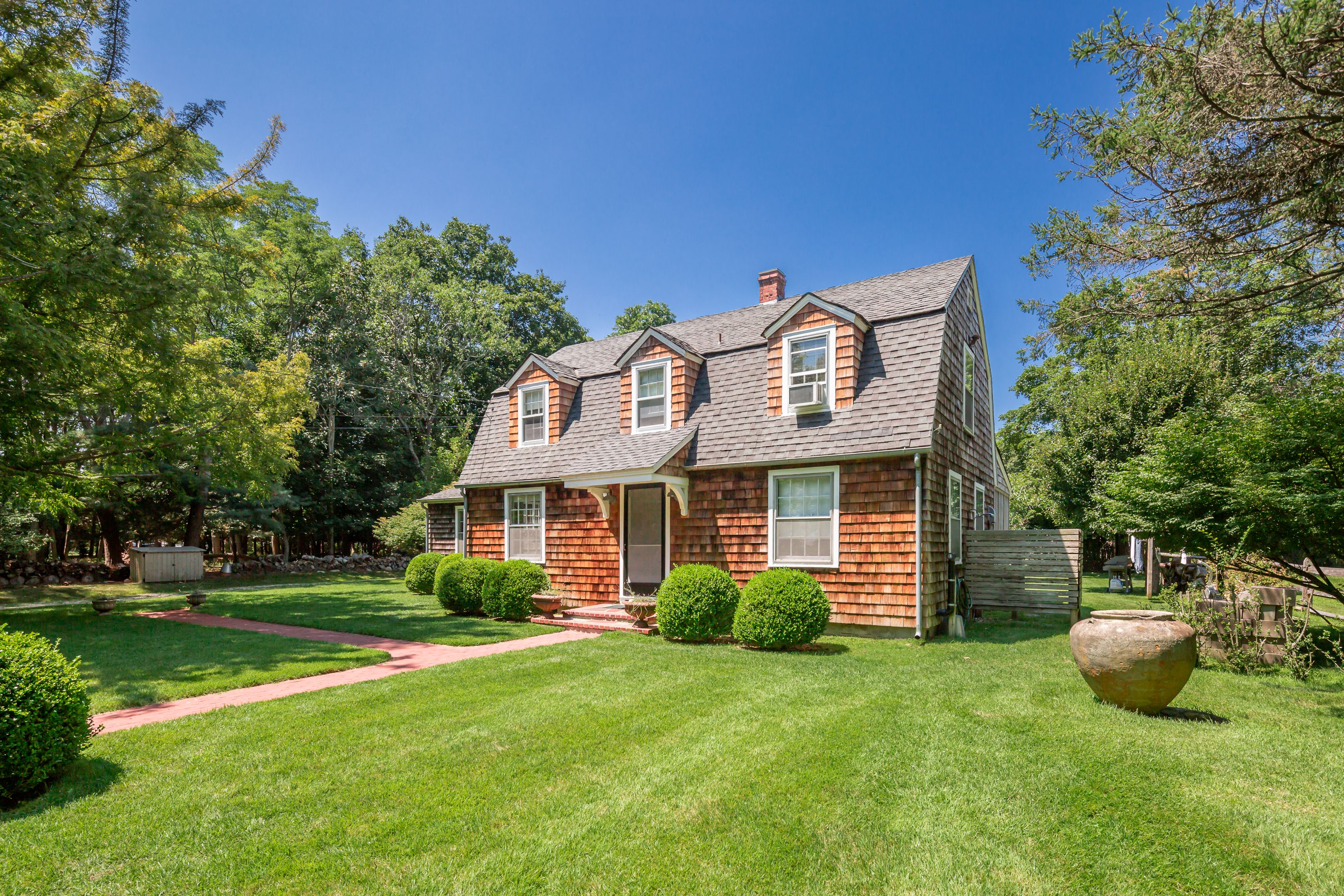 943 Springs Fireplace Rd in East Hampton Out East