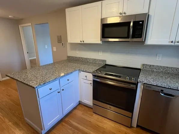 61 Crescent St #3, Waltham, MA 02453